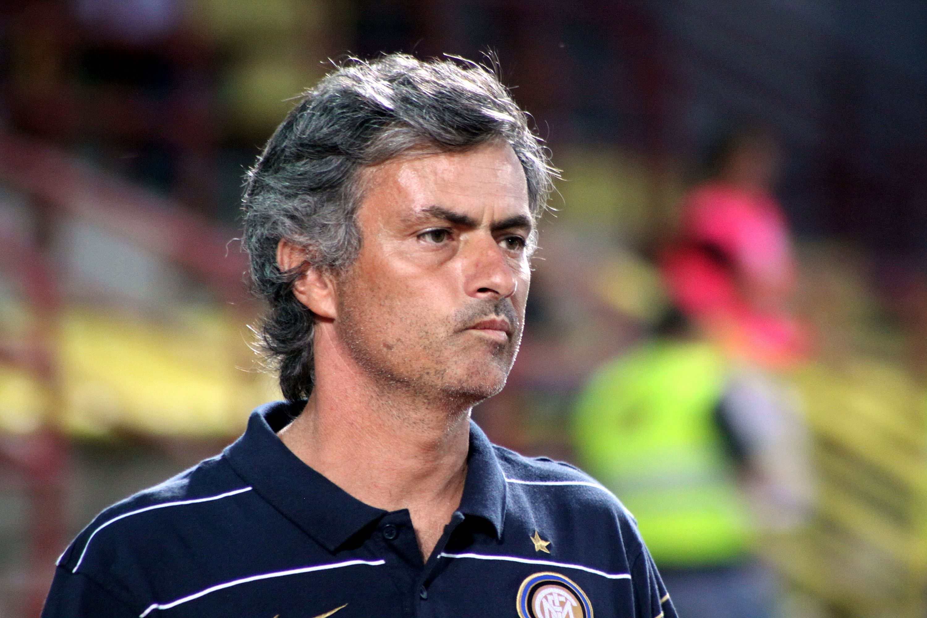 José Mourinho diz que recusou propostas e mira assumir um novo clube