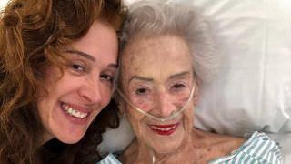Mãe de Claudia Raia morre aos 95 anos e atriz lamenta: 'Verdadeiro amor'
