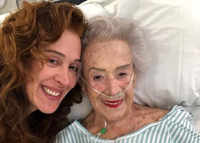 Mãe de Claudia Raia morre aos 95 anos e atriz lamenta: ‘Verdadeiro amor’