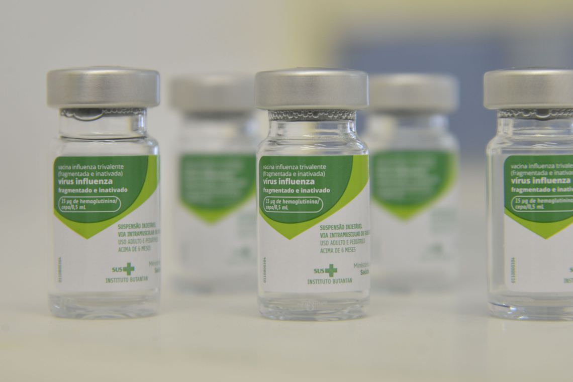 Ministério da Saúde quer antecipar entrega de vacinas contra H1N1 no AM