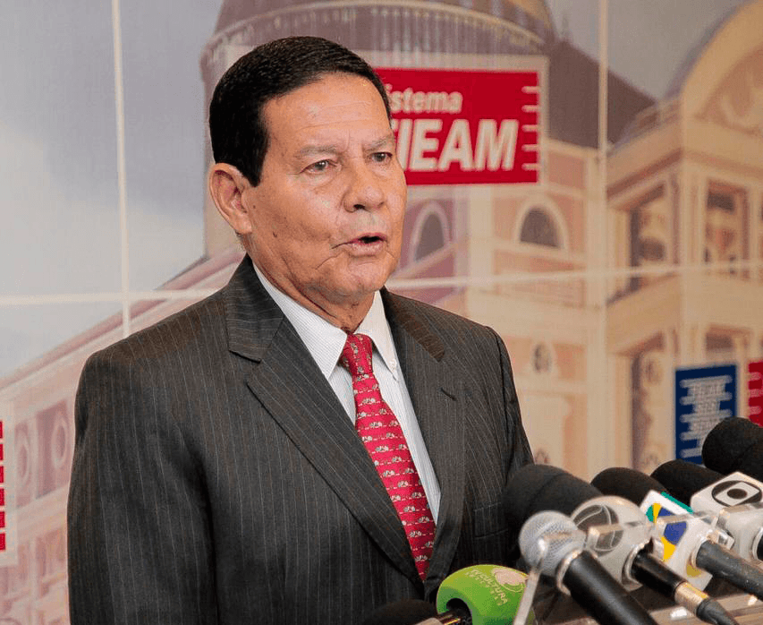 Vice-presidente defende ZFM e garante asfaltamento da BR-319