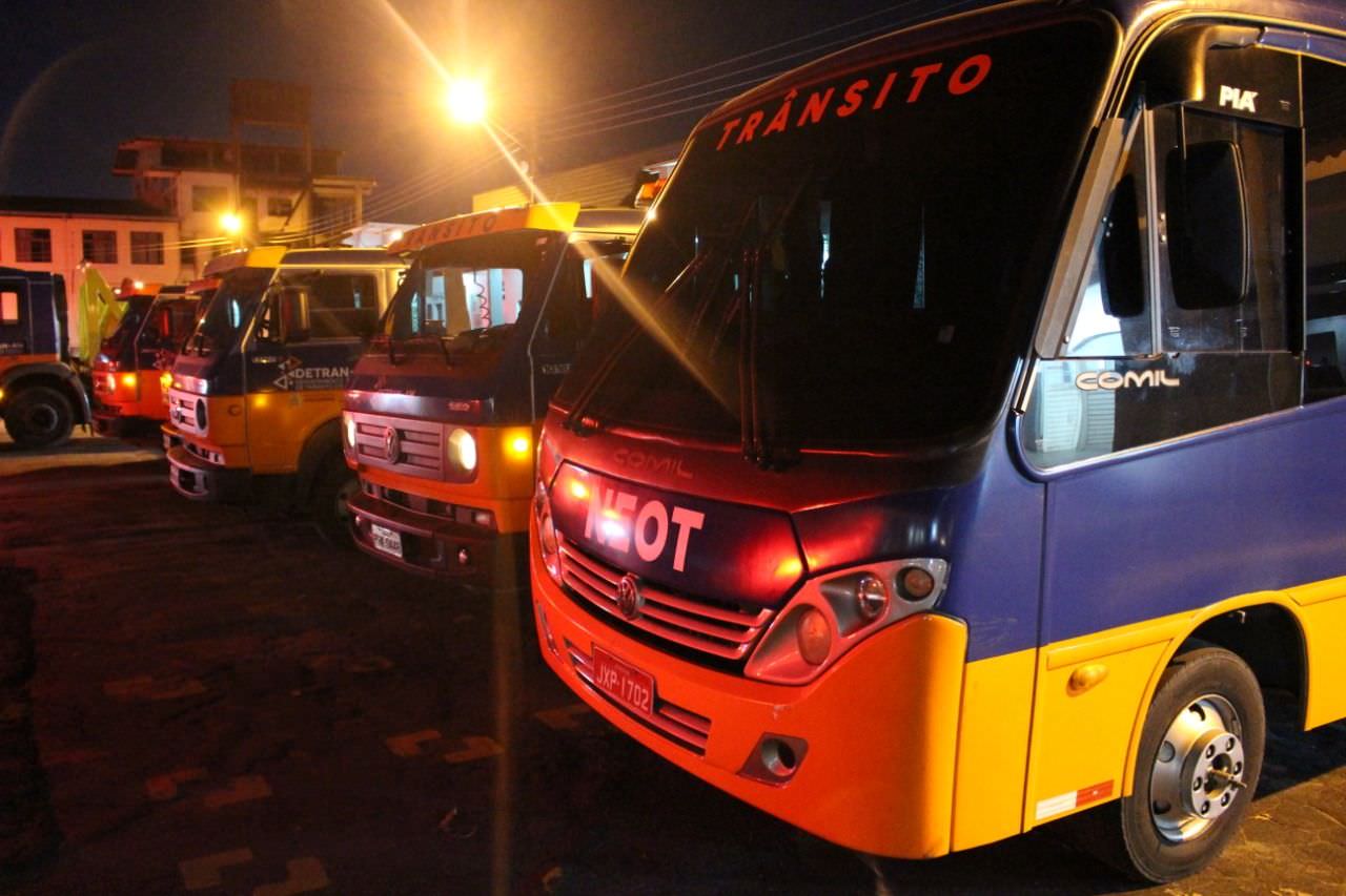 Mais de 40 motoristas são multados por irregularidades em Manaus