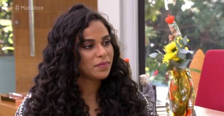 No 'Mais Você', Elana revela sobre relação com Danrley: 'Me apaixonei por ele'