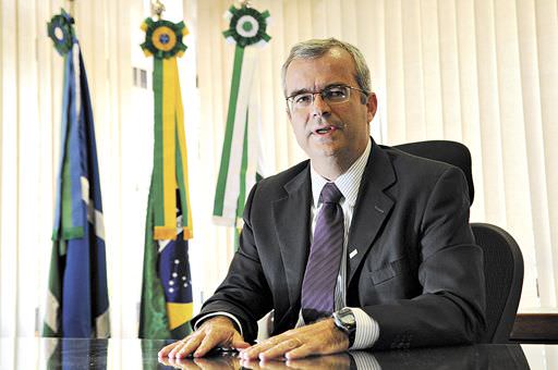 Ala militar quer ex-reitor da Universidade de Brasília como número 2 do MEC