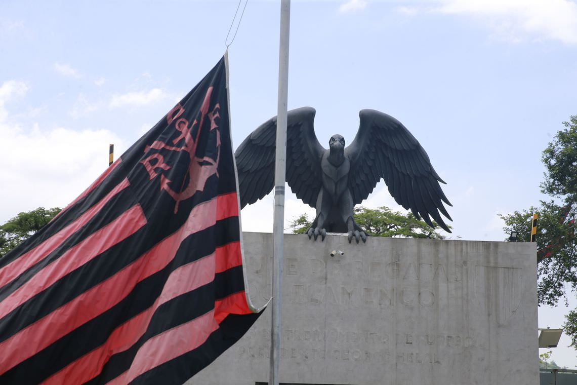 Flamengo e Bombeiros assinam termo para liberação do Ninho do Urubu