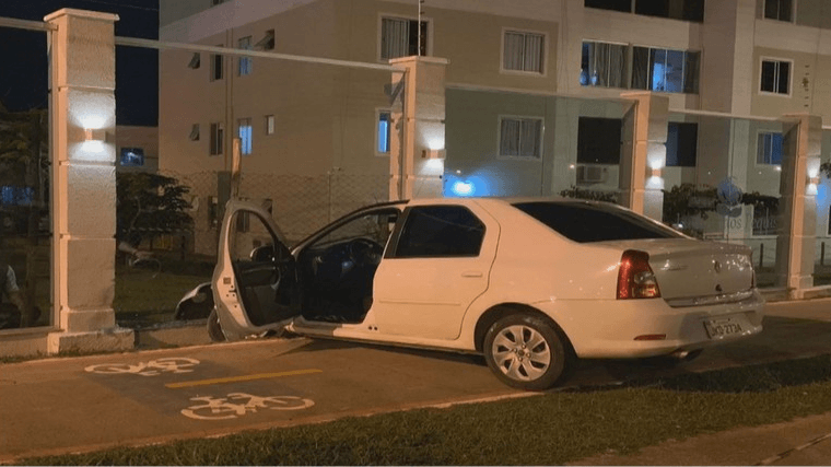 Homem tenta matar esposa atropelada em faixa de pedestres