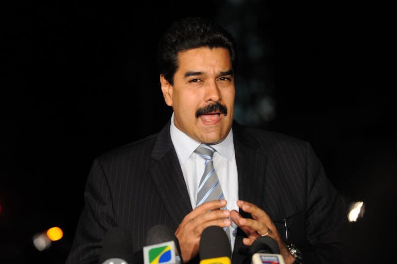 Maduro pede renúncia de ministros, após apagão na Venezuela