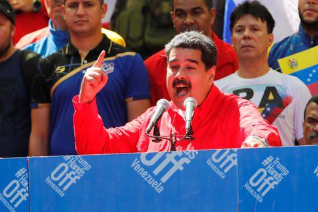 Maduro promete promover de forma pacífica a cooperação com o mundo