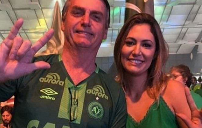 Michelle diz que atentado contra Bolsonaro 'resgatou nação e despertou igreja'