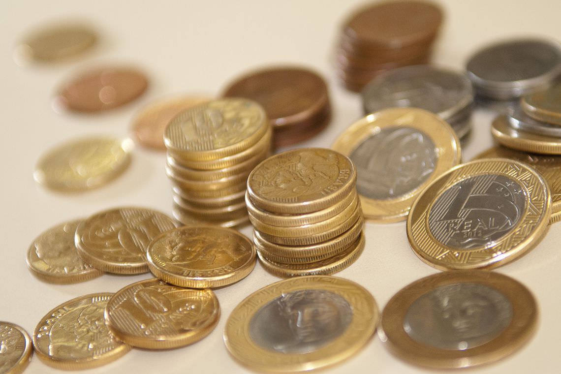 Saques da poupança superam depósitos em R$ 4,02 bilhões em fevereiro
