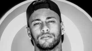 Neymar comemora 10 anos de carreira: 'Não tenho medo de errar'