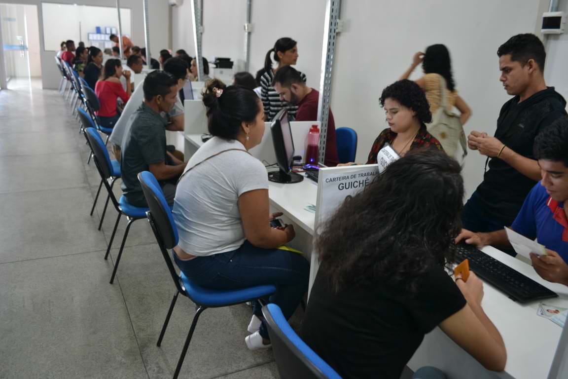 Postos do Sine ofertam mais de 110 vagas de emprego em Manaus