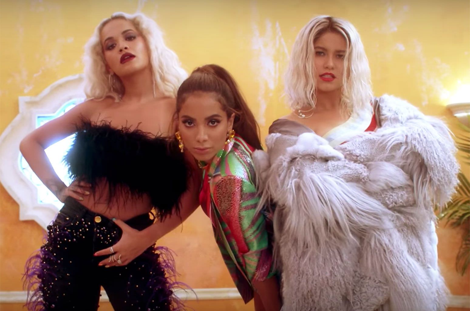 Sofia Reyes lança clipe de R.I.P com Anitta e Rita Ora; Assista