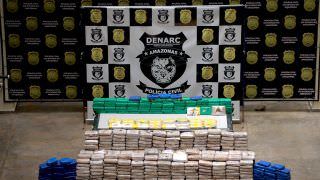 Polícia prende cinco homens por tráfico de drogas, em Manaus