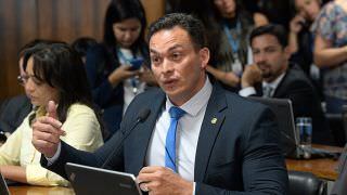 Projeto libera FGTS para pagamento de ensino superior e cirurgias