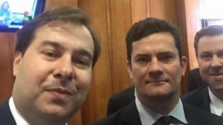 Moro se reúne com Maia e projeto anticrime deve andar