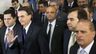 Congresso limita ação de Bolsonaro e debate semiparlamentarismo