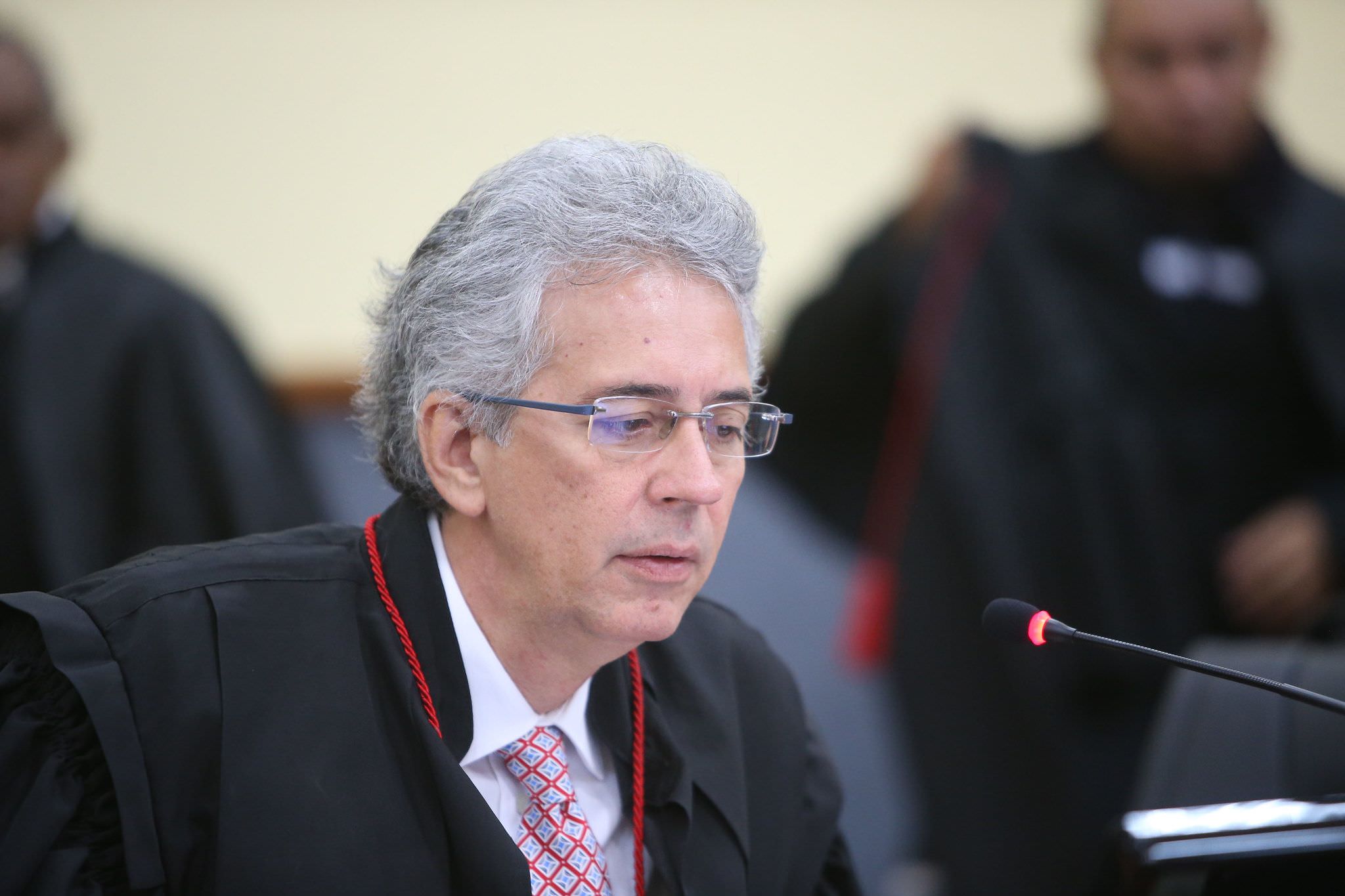 Justiça reforça que legislação sobre estacionamentos é privativa da União