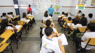 Semed oferta 100 vagas para contratação de professores em Manaus
