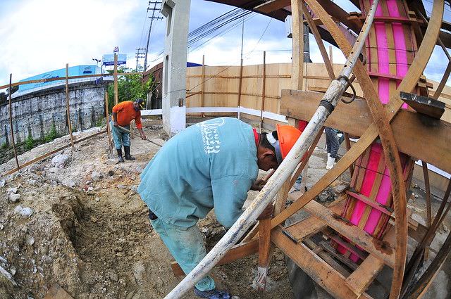 Seminf inicia recuperação de passarela que desabou na Torquato Tapajós