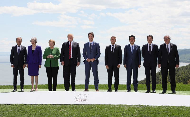 Ministros do G-7 pedem fim de operações militares na Líbia