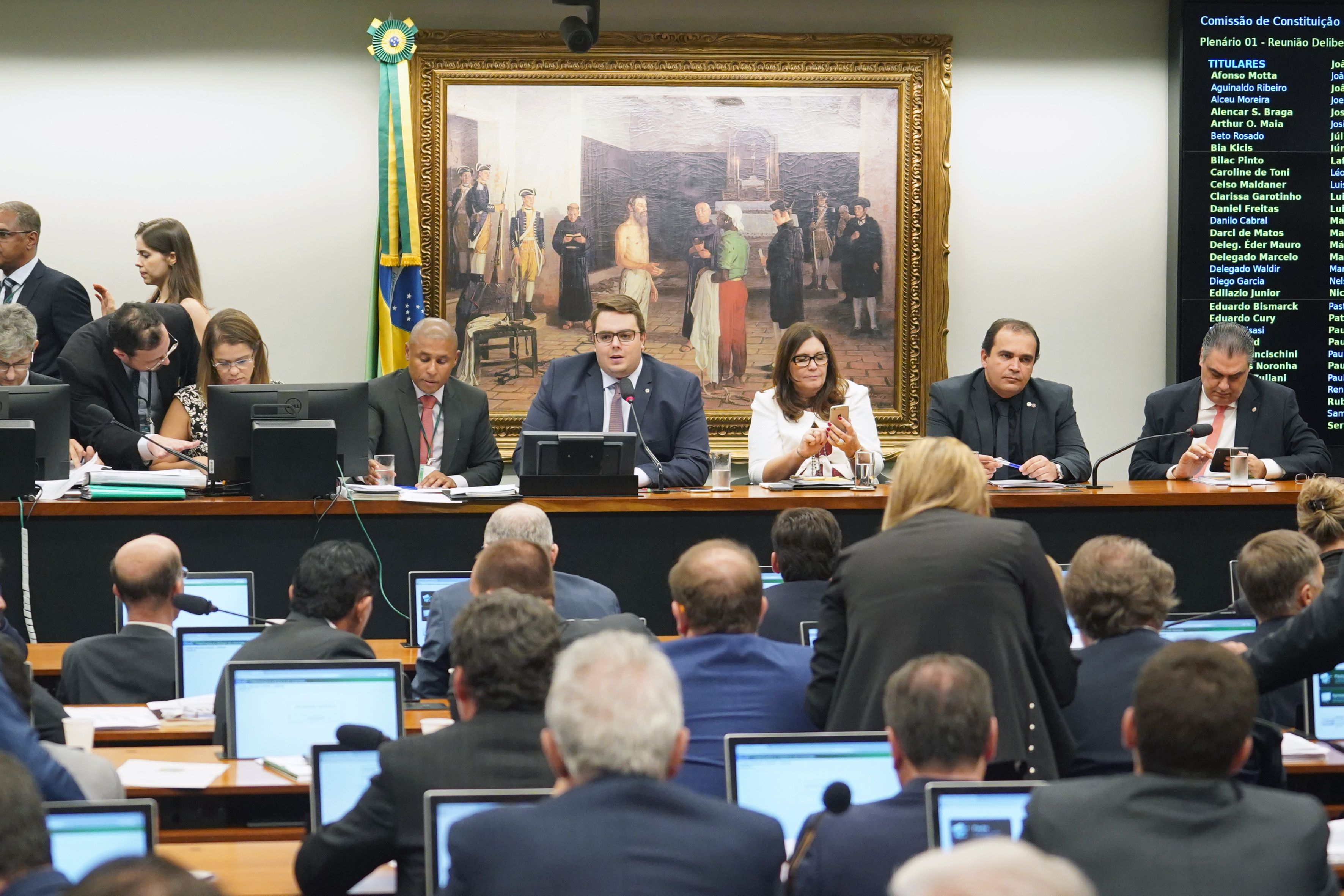 Entenda quais são os passos após a aprovação da PEC da Previdência