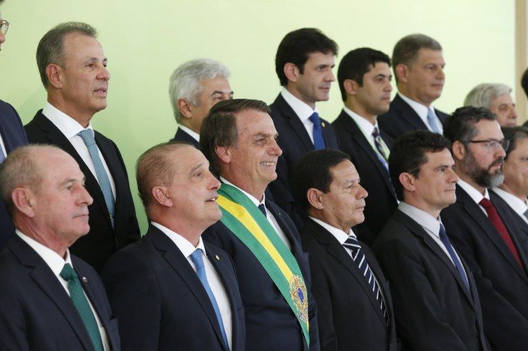 Moro é aprovado por 59%, e ministro do Turismo, pivô dos laranjas do PSL, tem 11%, diz Datafolha