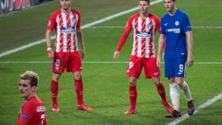 Atlético de Madrid bate Girona e mantém perseguição ao líder Barça