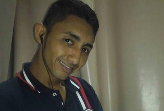 Dupla de moto mata vidraceiro a tiros na Zona Leste de Manaus