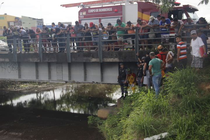 Desaparecido por 2 dias, homem é achado morto em igarapé de Manaus