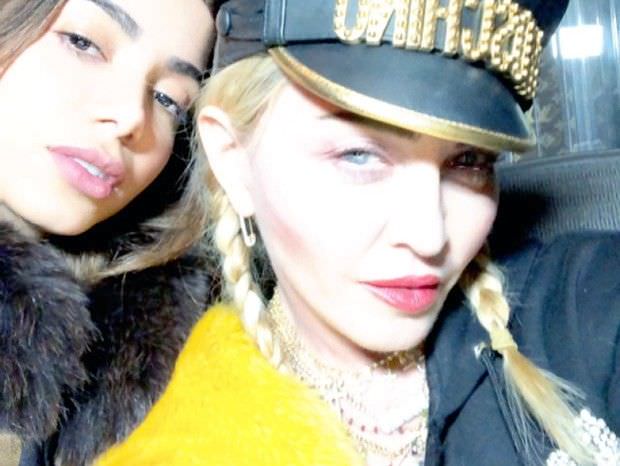 Anitta revela que ensinou português para Madonna