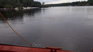 Adolescente morre afogado ao nadar em lago no Tarumã