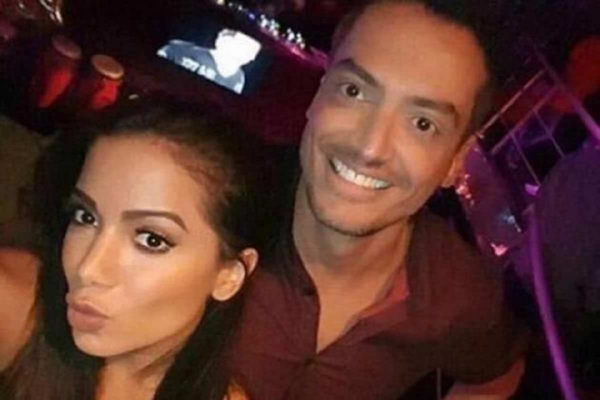Léo Dias entrega vida sexual de Anitta e diz que ela já transou com Neymar