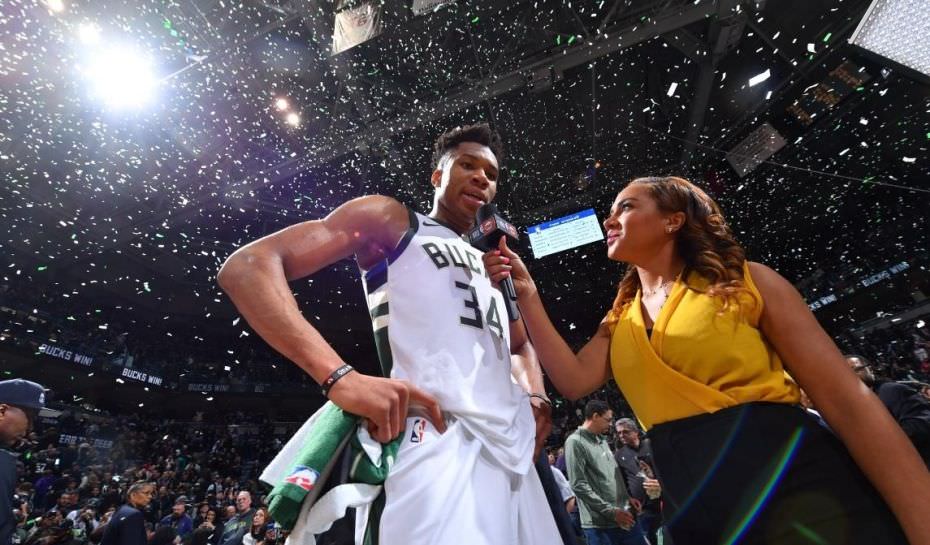 Com 45 pontos de Antetokounmpo, Bucks vencem