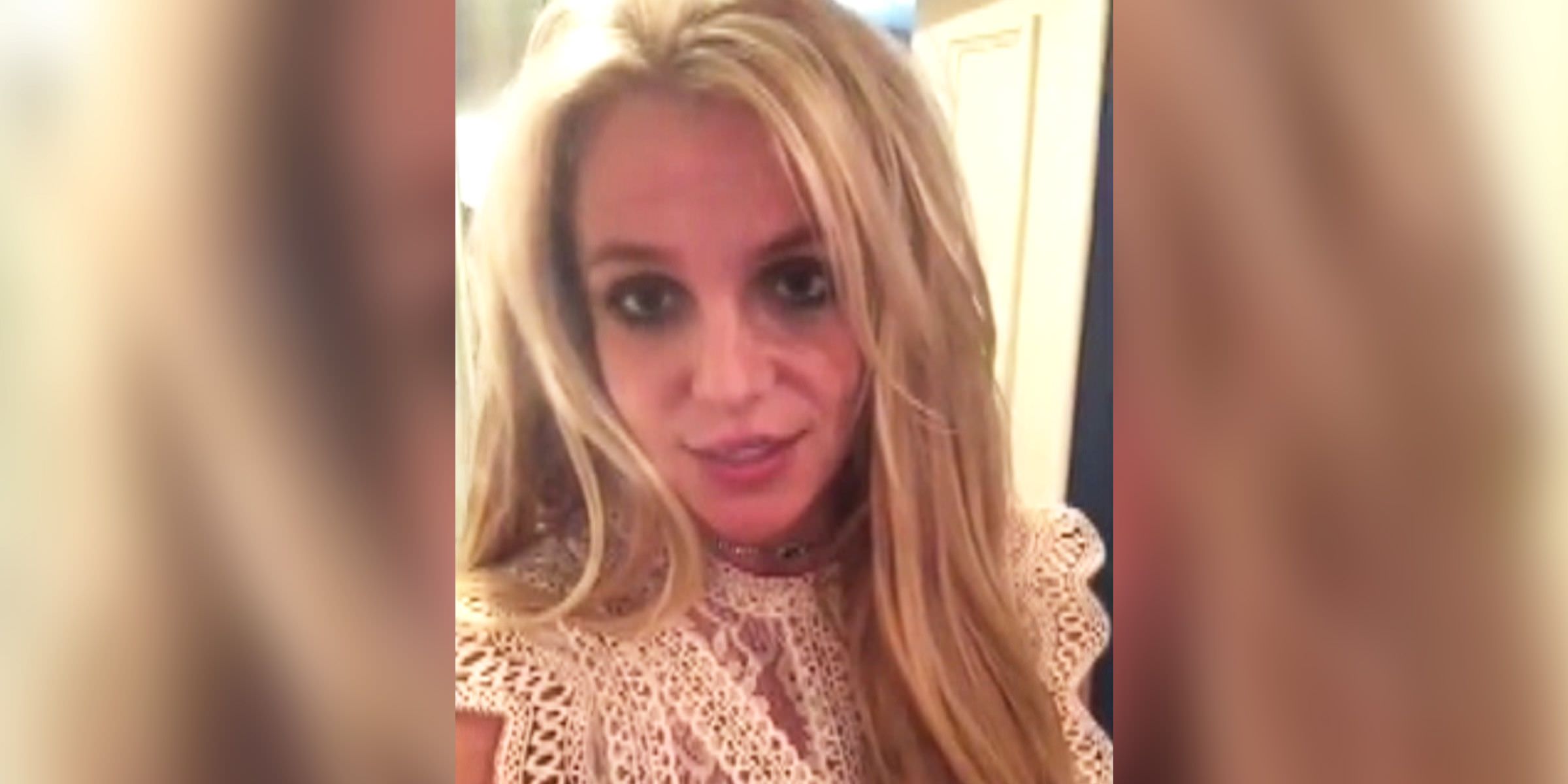 Britney Spears deixa clínica e visita os filhos após 30 dias sem vê-los