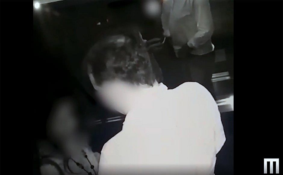 Prefeito é flagrando recebendo sexo oral em elevador de hotel; Assista