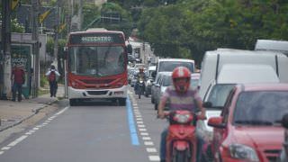 Prefeitura libera Faixa Azul para tráfego em avenida de Manaus