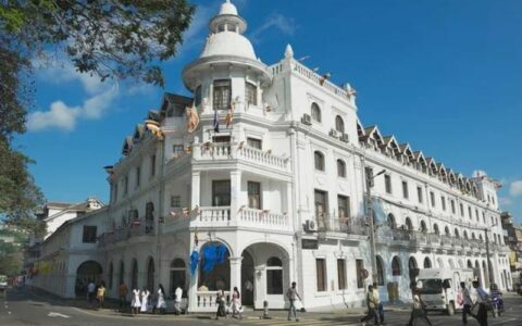 Atentados em igrejas e hotéis deixam ao menos 150 mortos no Sri Lanka