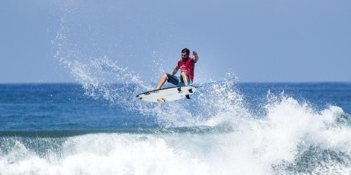 Ítalo Ferreira vence a primeira etapa do Mundial de Surfe, em Gold Coast