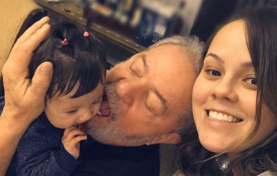 Neta de Lula denuncia pediatra bolsonarista que maltratou sua filha