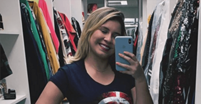Marília Mendonça mostra foto dos oito irmãos e semelhança impressiona
