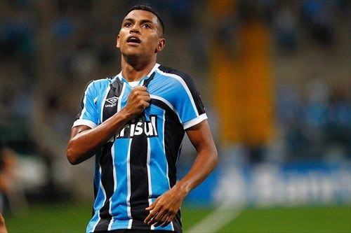 Cruzeiro responde com Pedro Rocha após duelo por Everaldo