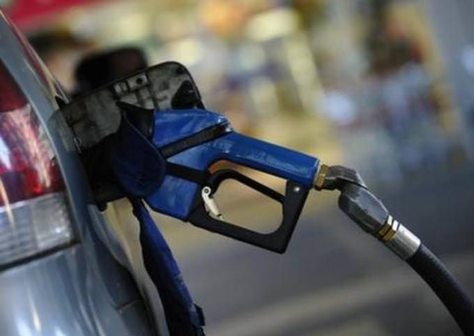 Petrobras aumenta preço da gasolina em 3,5% nas refinarias