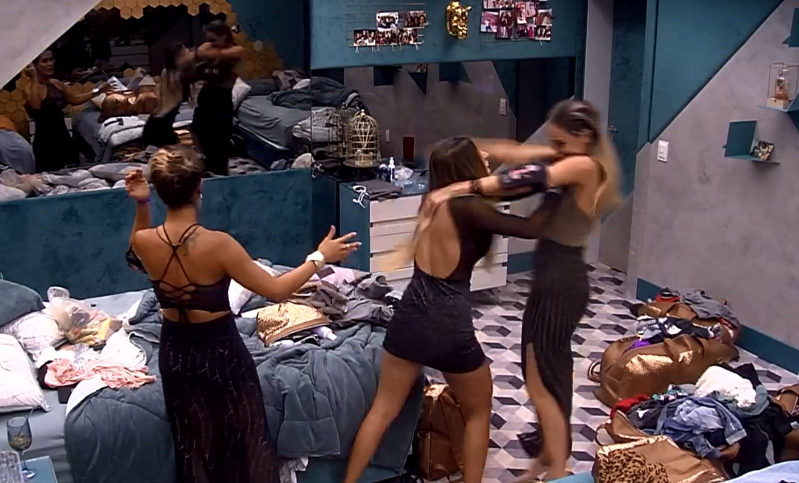 Hariany é expulsa do BBB19 após empurrar Paula durante briga; Veja