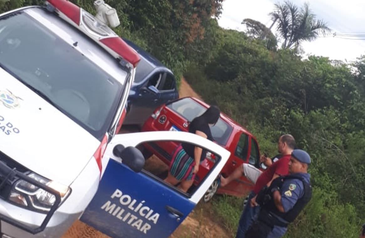 Motorista de aplicativo é sequestrada e colegas perseguem suspeitos