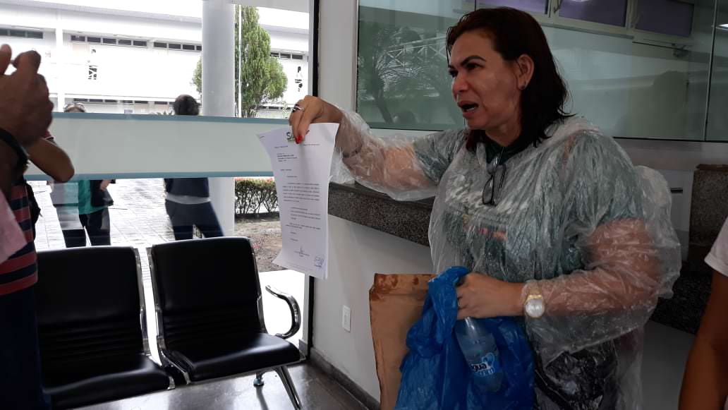 Professores entregam estudo ao Governo comprovando perdas salariais