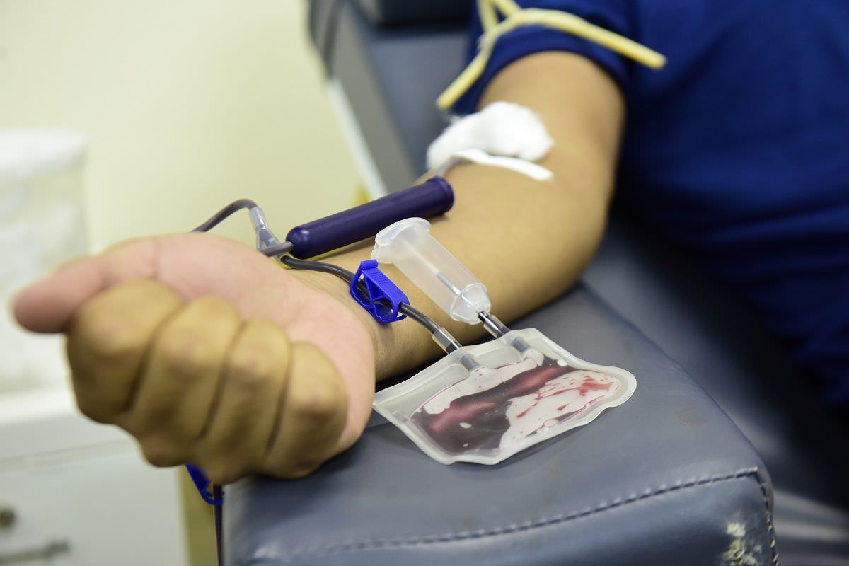 Com estoque crítico, Hemoam faz apelo urgente para doadores de sangue