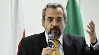 Weintraub diz que governo recorrerá de decisão que adia o Enem