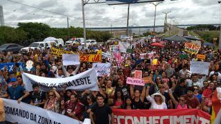 Professores de 39 municípios aderem à greve da educação no Amazonas