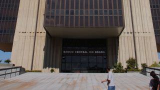 Mercado reduz projeção de crescimento da economia para 1,89%